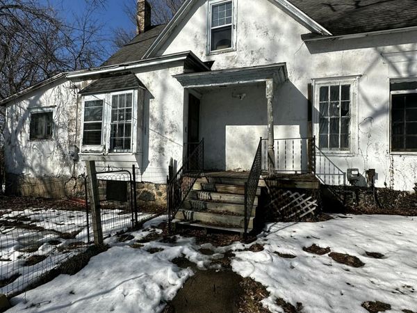 50022 Michigan 40, Paw Paw, MI 49079