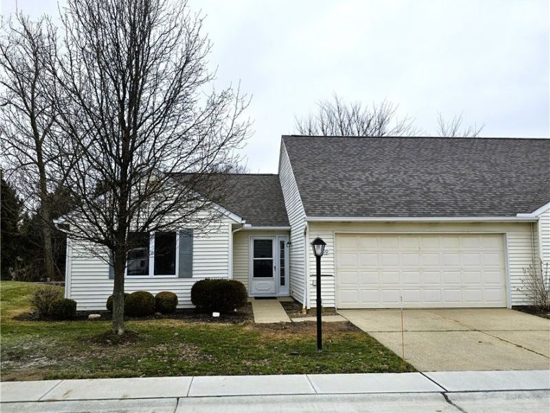 16400 Commons Oval, Strongsville, OH 44136 Photo 1