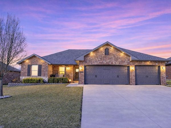 5739 S Cottonwood Drive , Battlefield, MO 65619