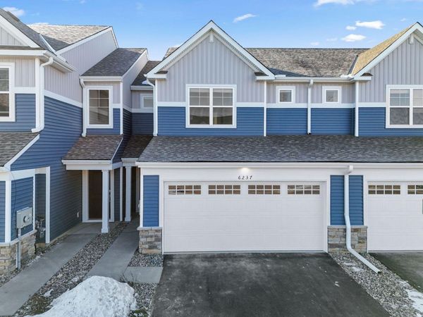 6237 205th Street N, Forest Lake, MN 55025