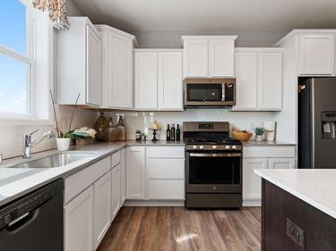 10888 Hemingway Avenue S, Cottage Grove, MN 55016