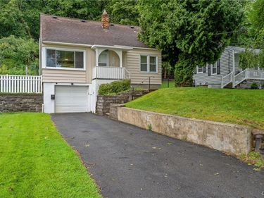 305 Myrtle Street, Syracuse, NY 13204