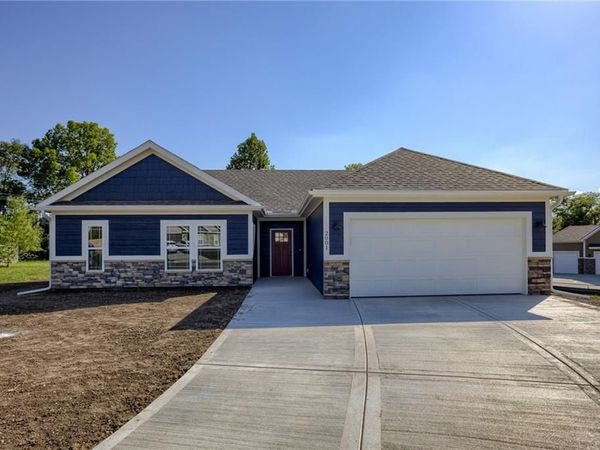 2031 Riverstone Drive, Excelsior Springs, MO 64024