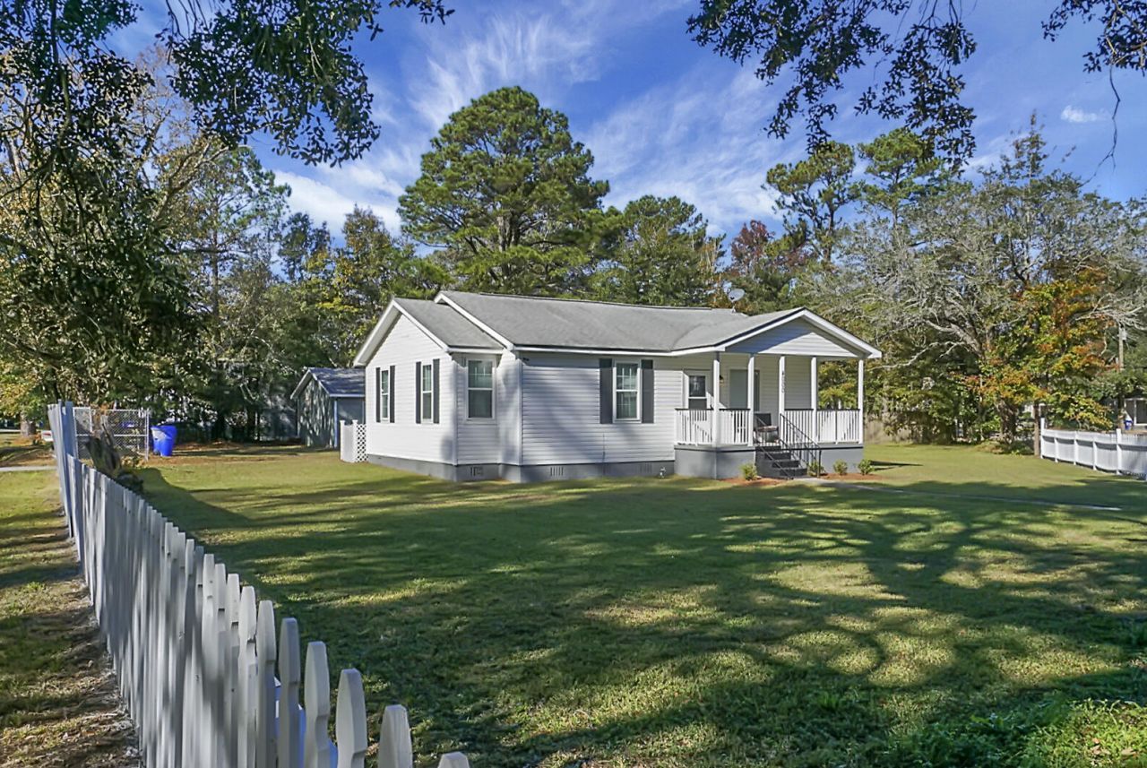 4000 Gary Drive Photo 2