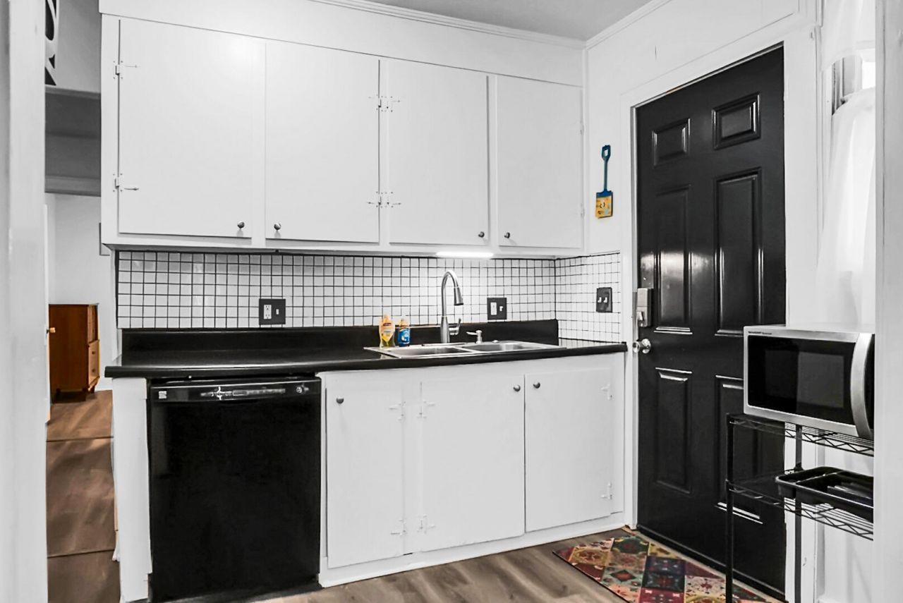 4000 Gary Drive Photo 21