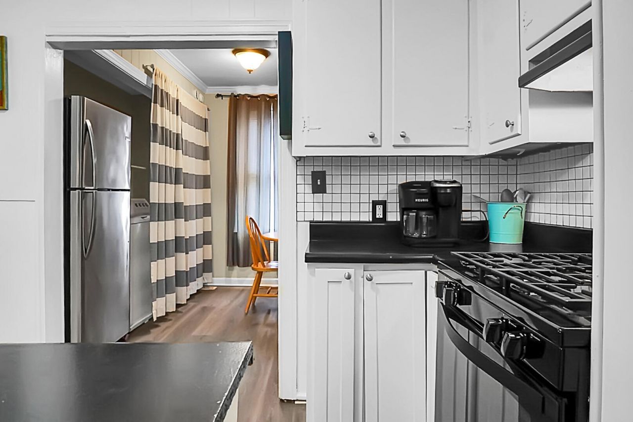 4000 Gary Drive Photo 24