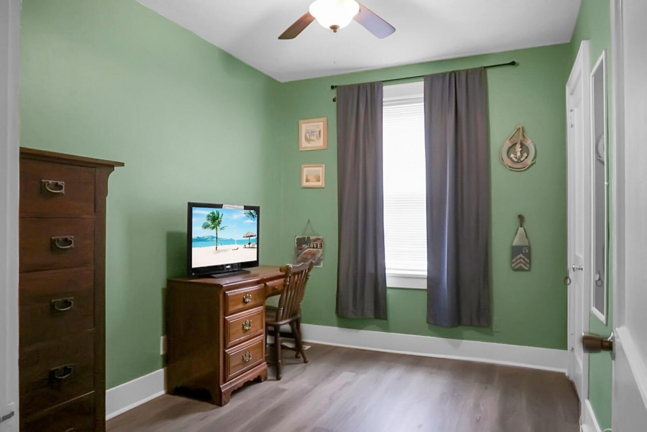 4000 Gary Drive Photo 33