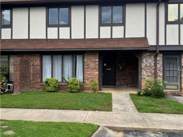 1807 Ashborough Circle SE, Unit B, Marietta, GA 30067