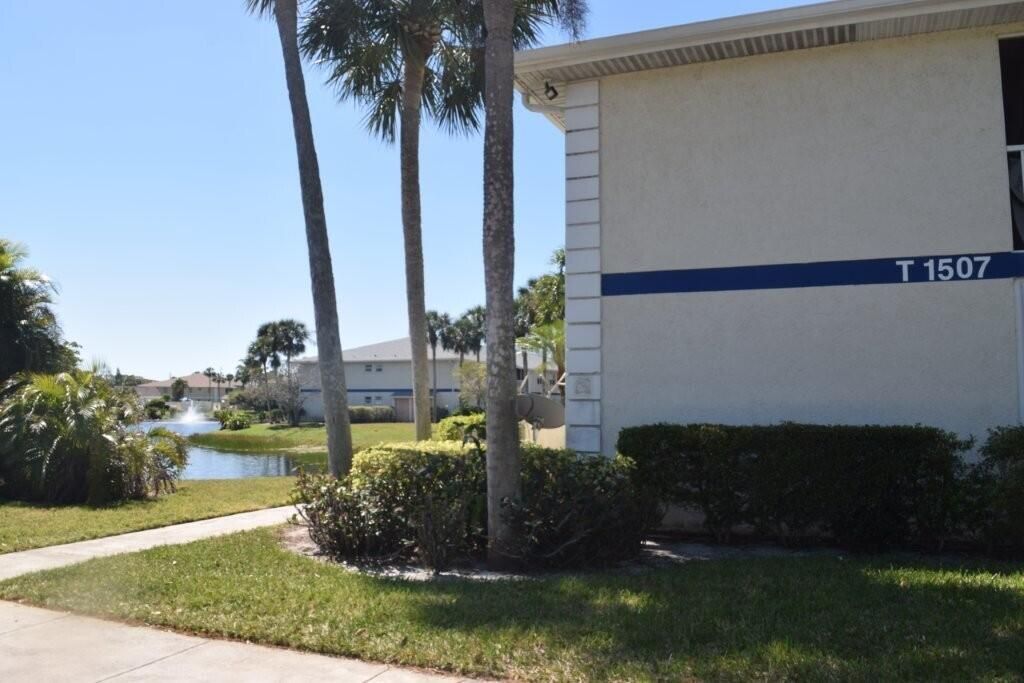 1507 SE Royal Green Circle, Unit T-104, Port Saint Lucie, FL 34952 Photo