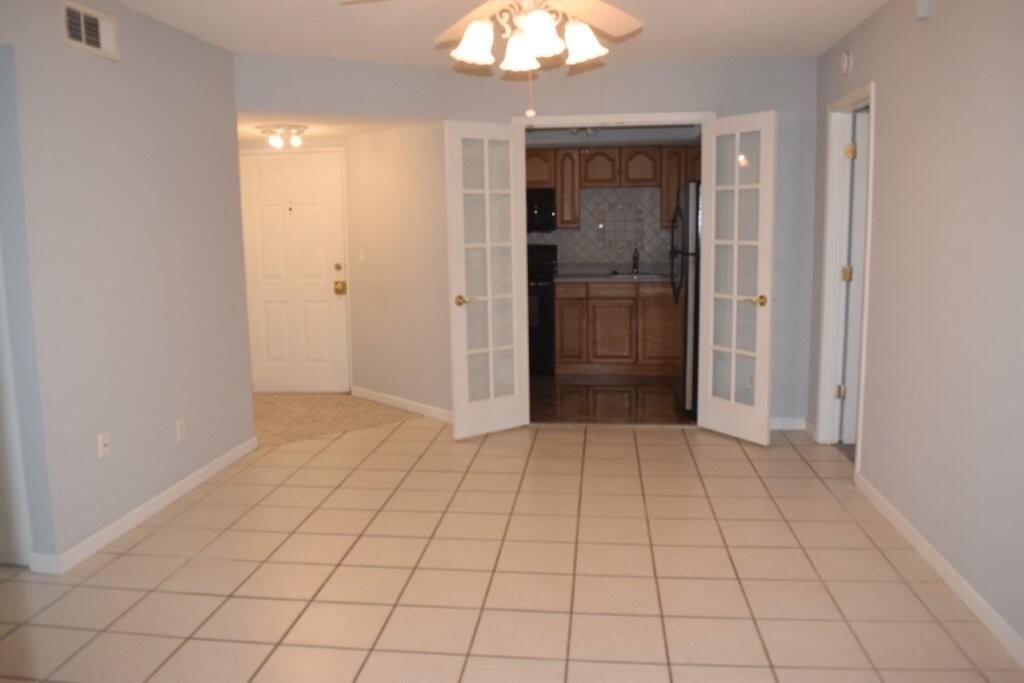1507 SE Royal Green Circle, Unit T-104, Port Saint Lucie, FL 34952 Photo