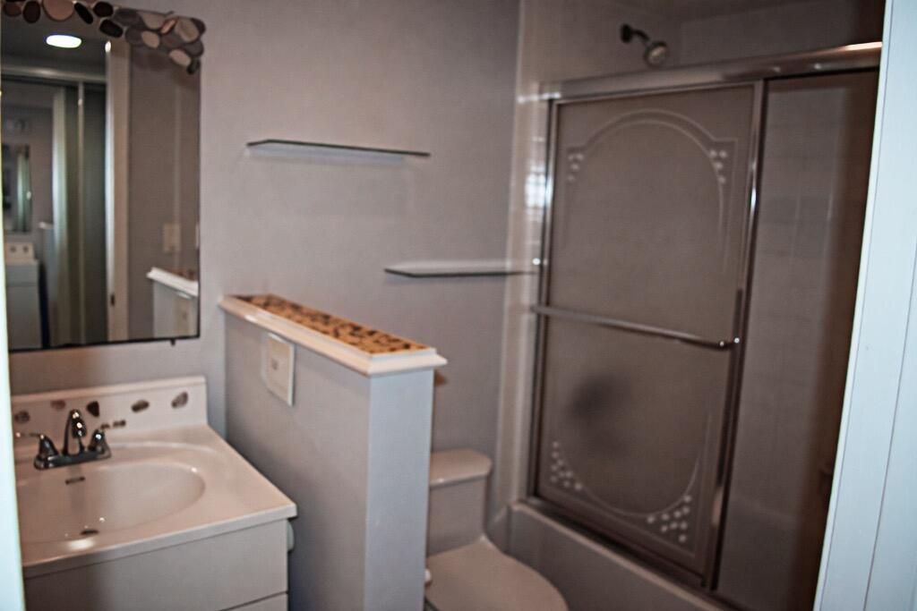 1507 SE Royal Green Circle, Unit T-104, Port Saint Lucie, FL 34952 Photo