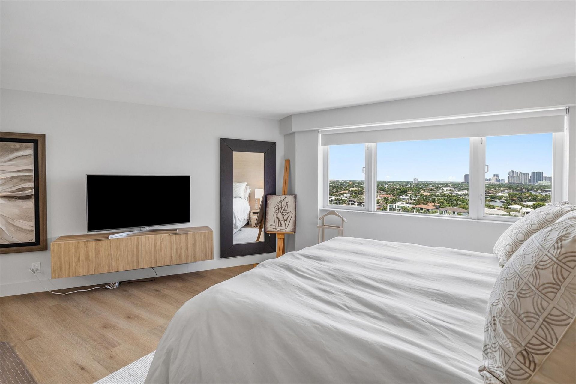 3000 Holiday Drive, Unit 1605, Fort Lauderdale, FL 33316 Photo