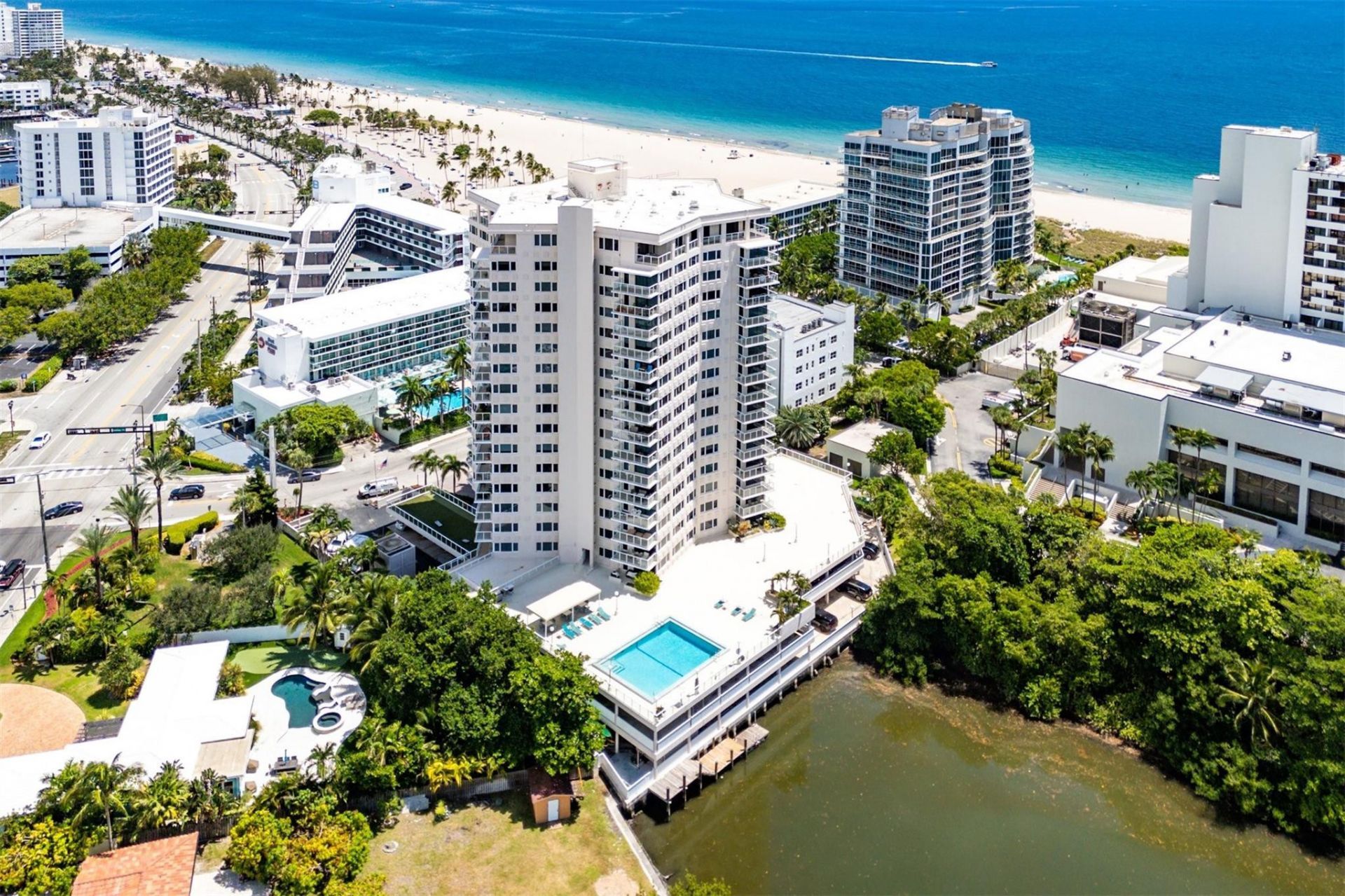 3000 Holiday Drive, Unit 1605, Fort Lauderdale, FL 33316 Photo