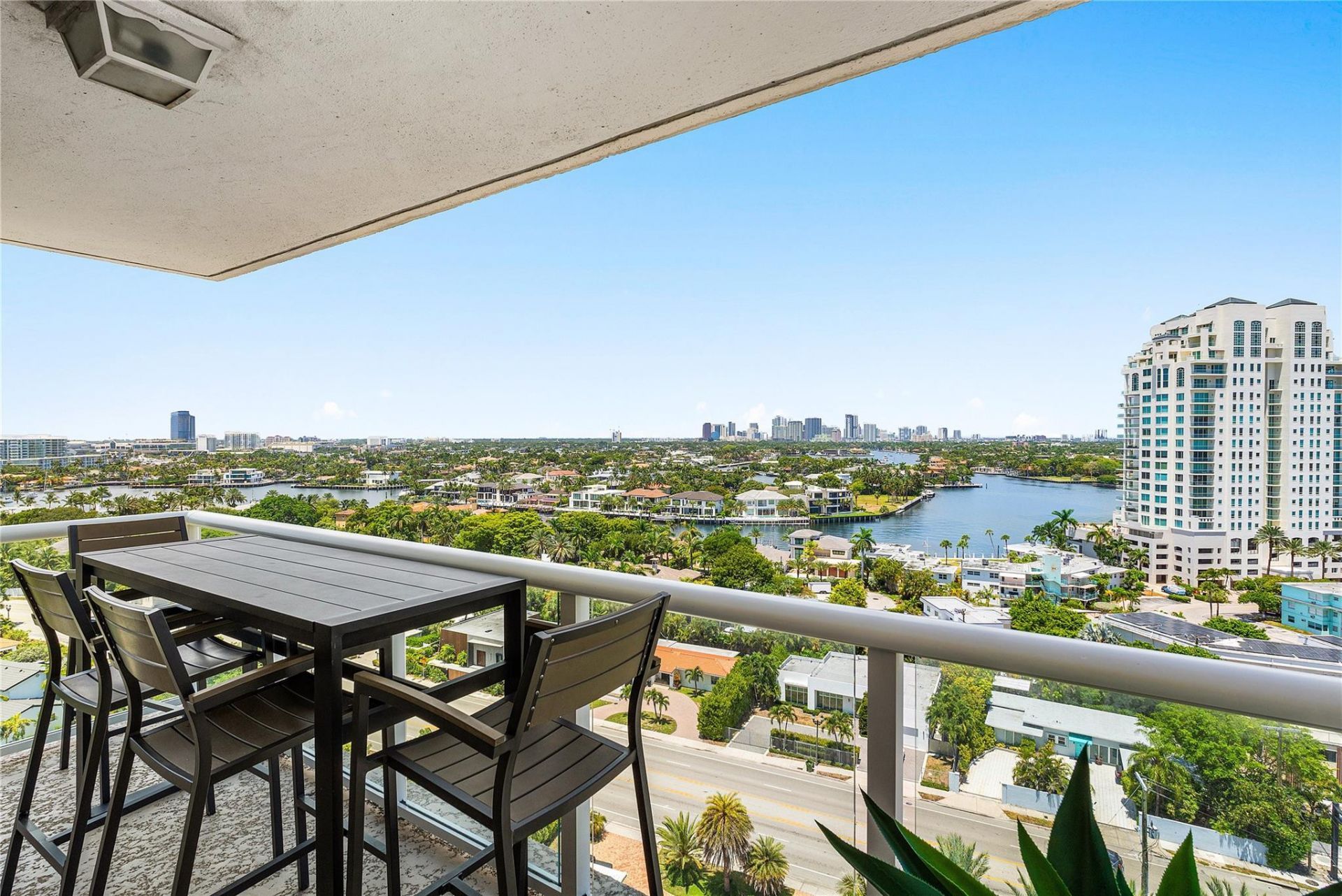 3000 Holiday Drive, Unit 1605, Fort Lauderdale, FL 33316 Photo