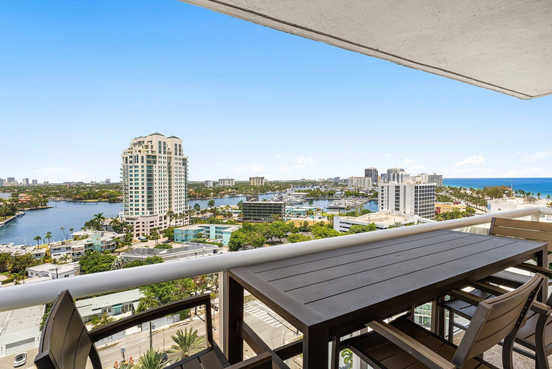 3000 Holiday Drive, Unit 1605, Fort Lauderdale, FL 33316 Photo