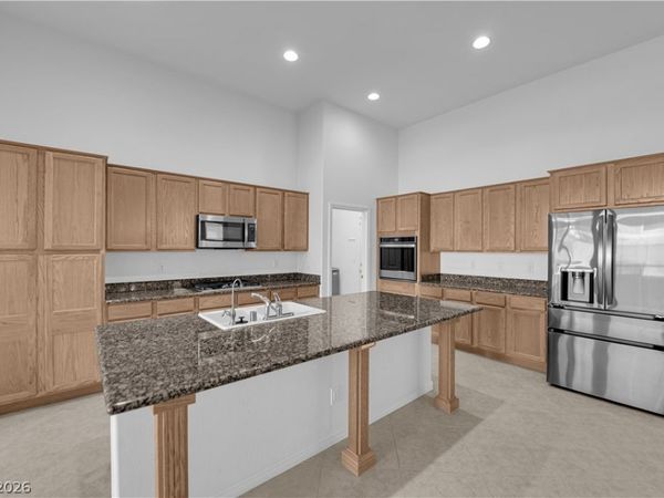 10730 Villa Torre Street, Las Vegas, NV 89141
