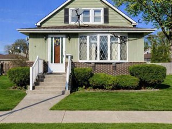 7710 W 66th Street, Bedford Park, IL 60501