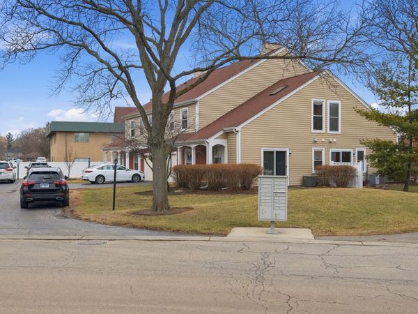 14 S Stonington Drive, Palatine, IL 60074