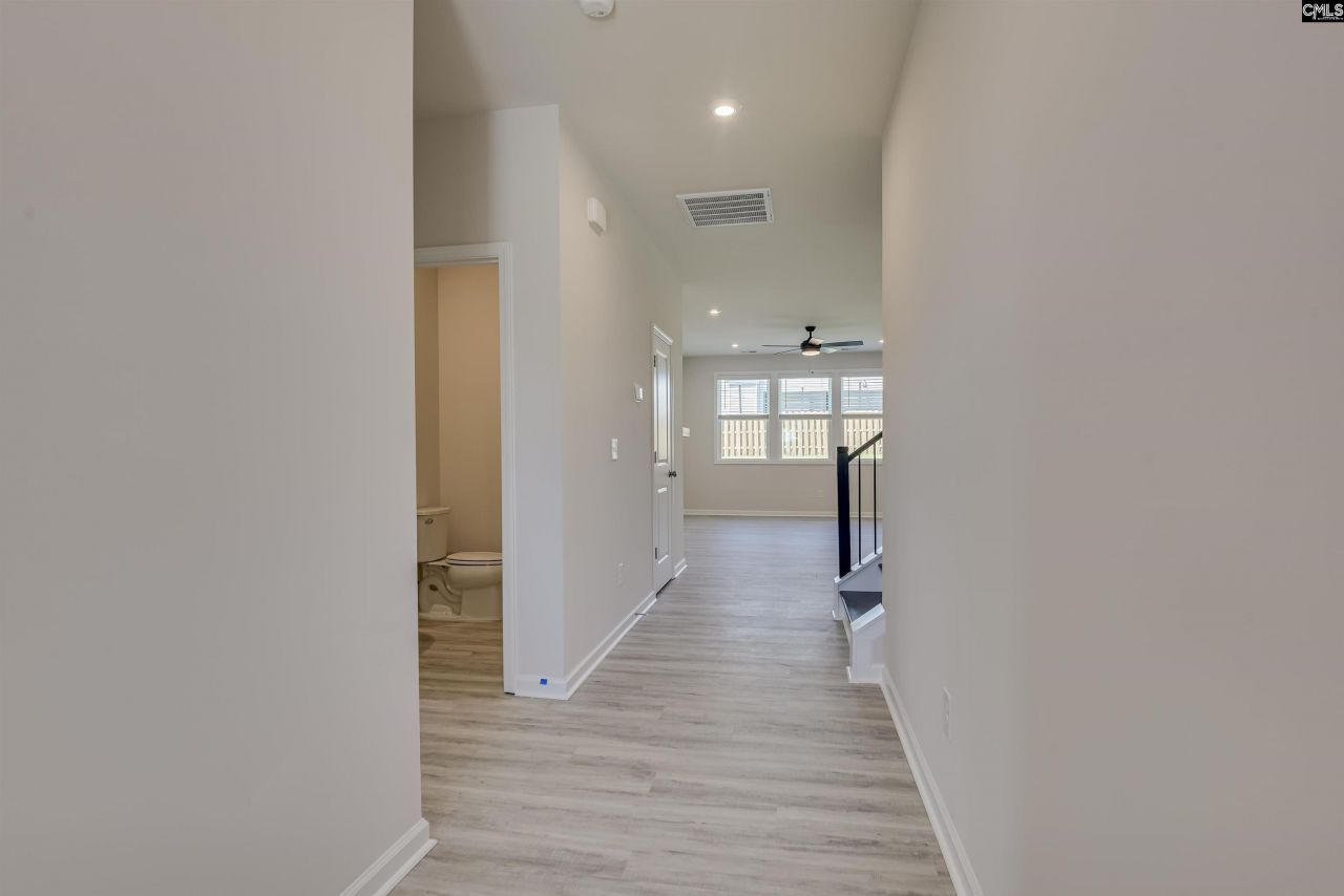 1706 Sweet Meadow Court  Photo 4