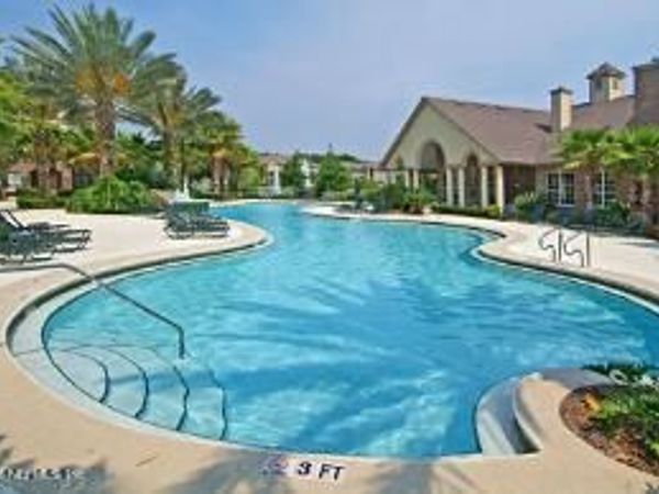 7800 POINT MEADOWS Drive, Unit 835, Jacksonville, FL 32256