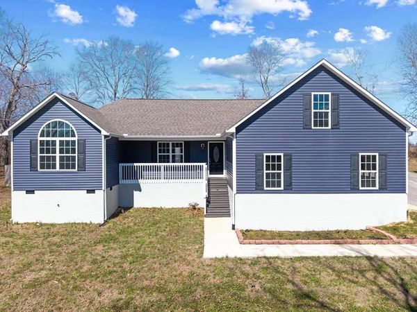 2125 Sayles Ct, Lawrenceburg, TN 38464