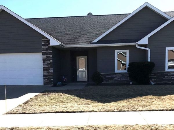 302 Coneflower Court, Monroe, IA 50170