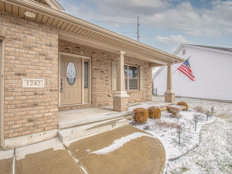 1242 Redbud Circle, Germantown, OH 45327 Photo 2