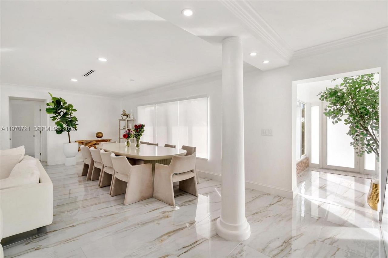 1001 NE 86th St, Miami, FL 33138 Photo