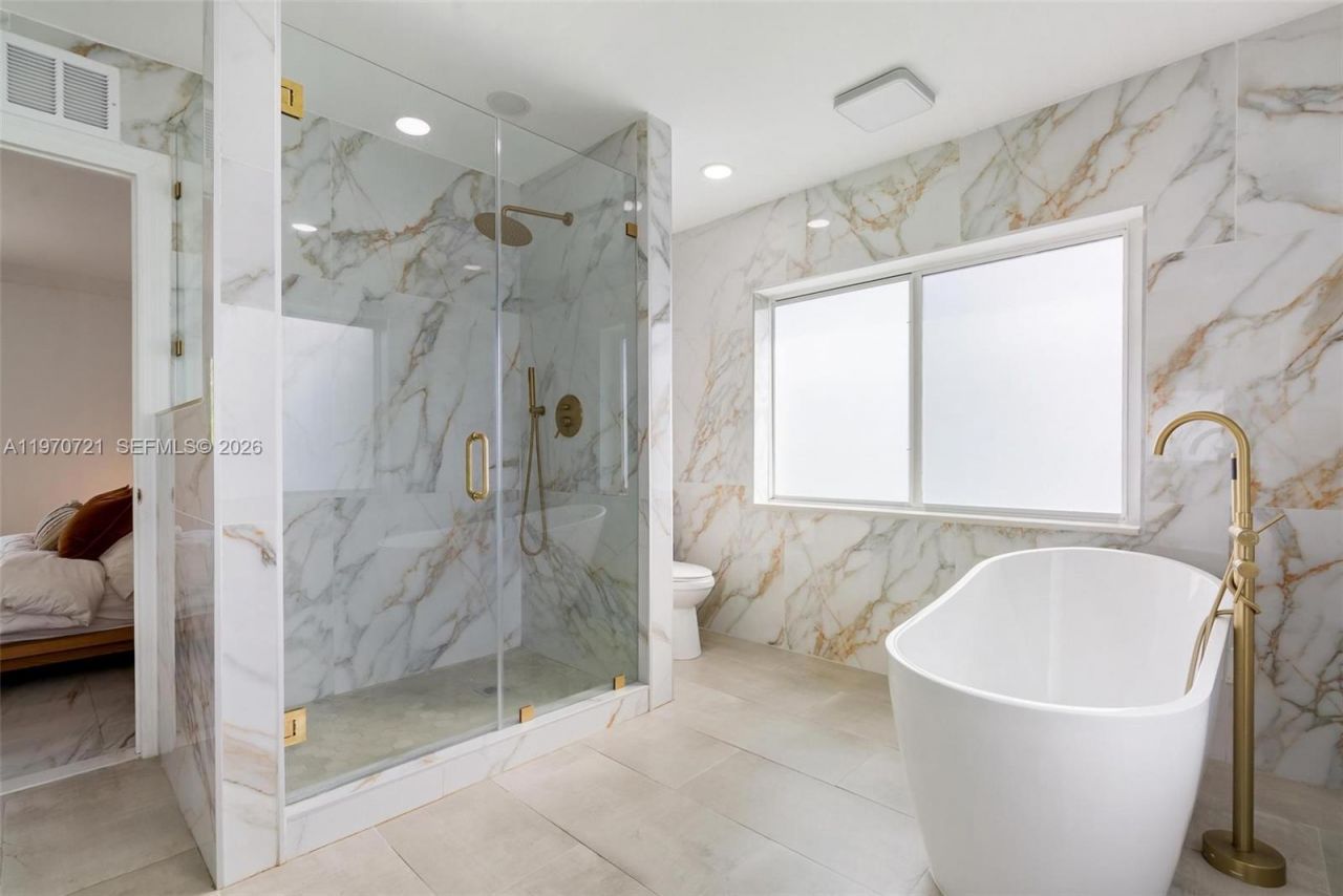 1001 NE 86th St, Miami, FL 33138 Photo