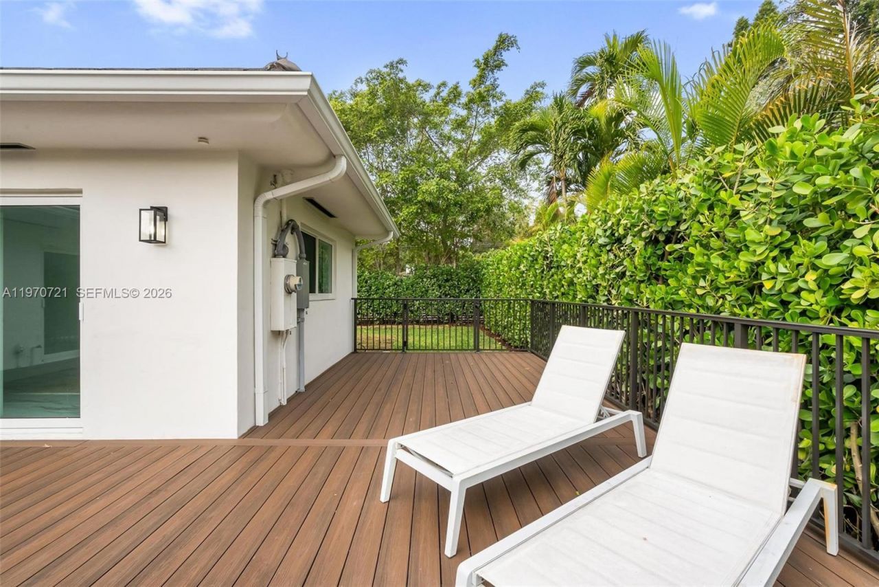 1001 NE 86th St, Miami, FL 33138 Photo