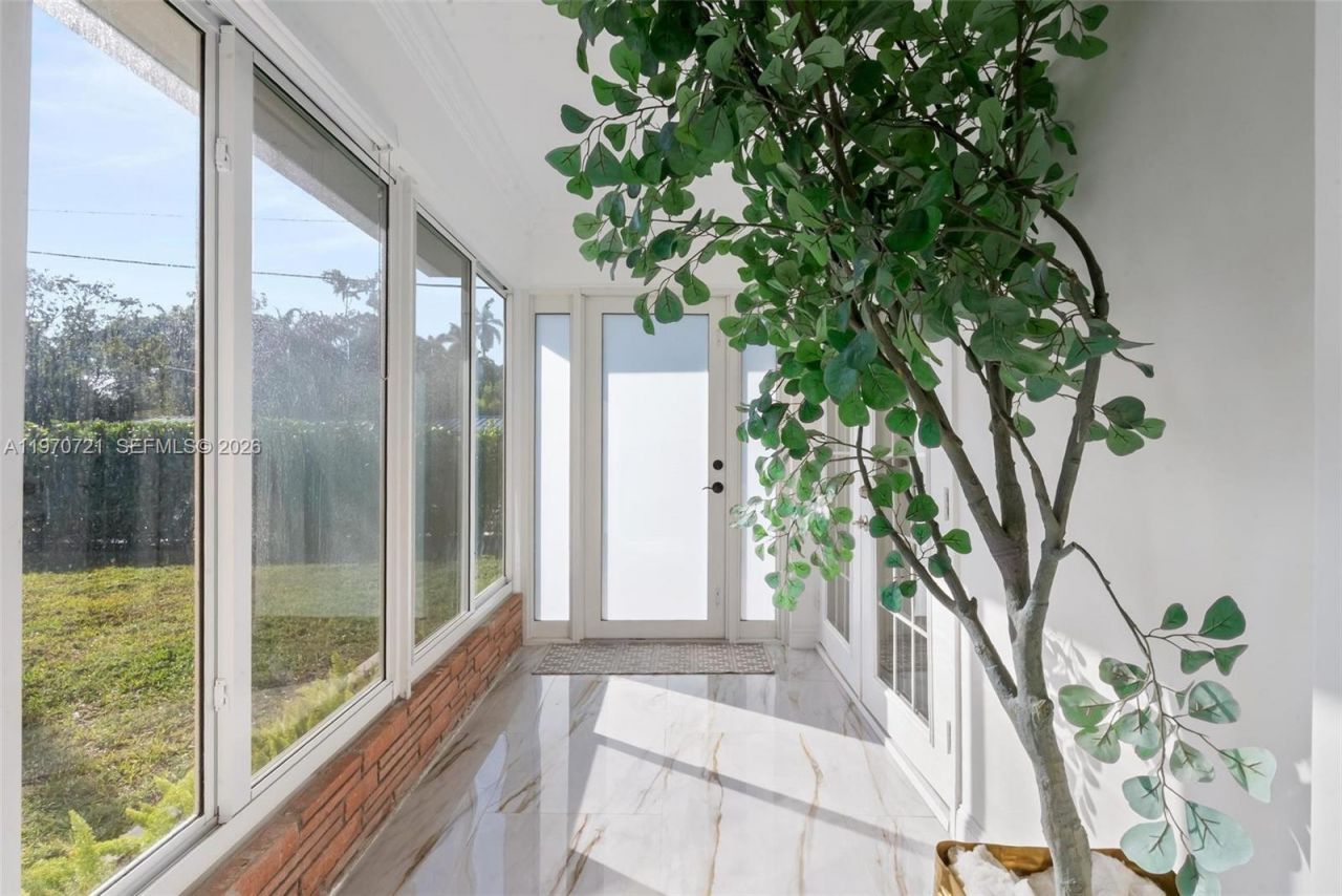 1001 NE 86th St, Miami, FL 33138 Photo