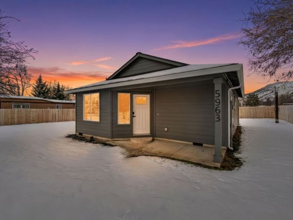 5963 Delaware Avenue, Klamath Falls, OR 97603