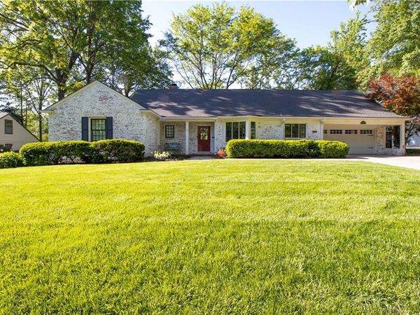 2521 W 65th Street, Mission Hills, KS 66208