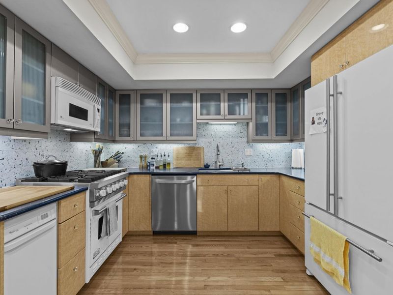 156 Glen Circle, Worthington, OH 43085 Photo 13