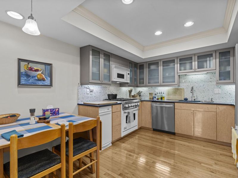 156 Glen Circle, Worthington, OH 43085 Photo 14