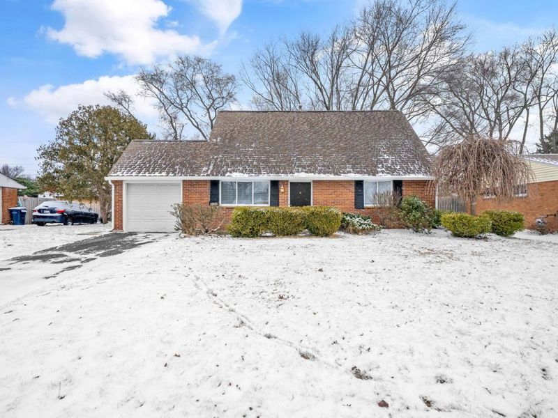 5176 Longview Drive, Hilliard, OH 43026 Photo 2