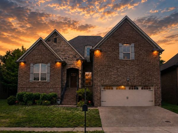 119 Stark Knob Rd, Hendersonville, TN 37075
