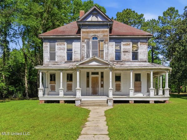 530 Buschman Street, Hattiesburg, MS 39401