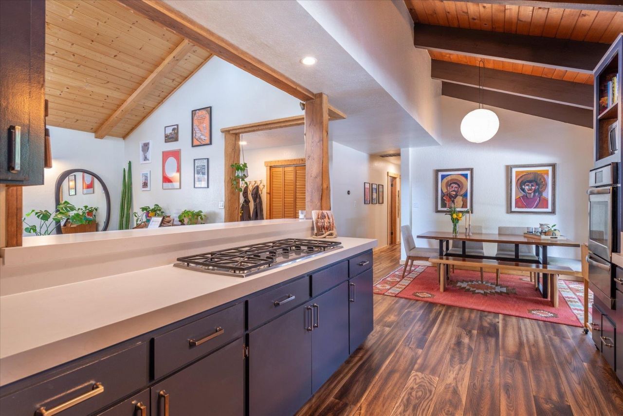 555 Virginia Drive, Tahoe City, CA 96145 Photo