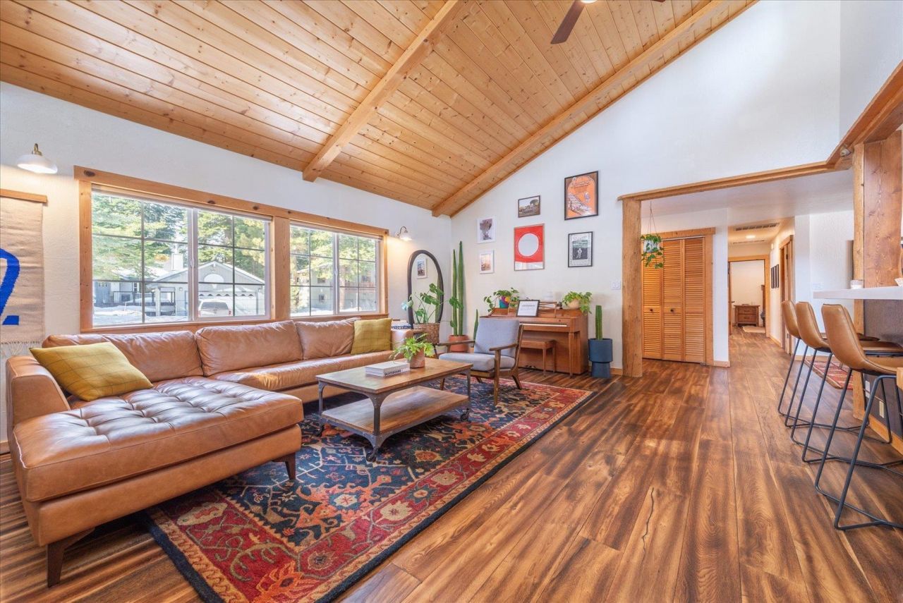 555 Virginia Drive, Tahoe City, CA 96145 Photo