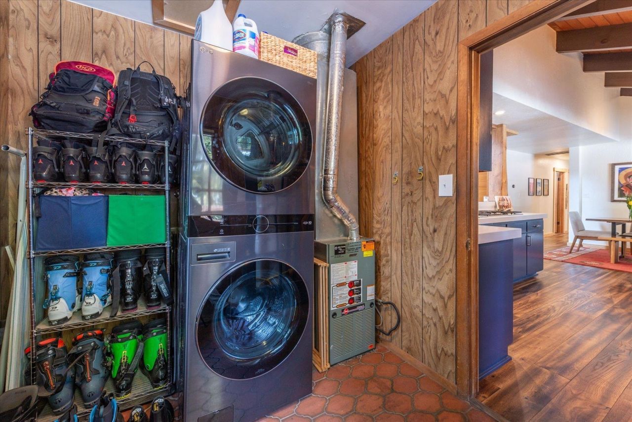 555 Virginia Drive, Tahoe City, CA 96145 Photo