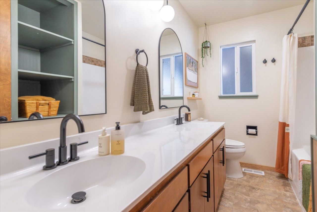 555 Virginia Drive, Tahoe City, CA 96145 Photo