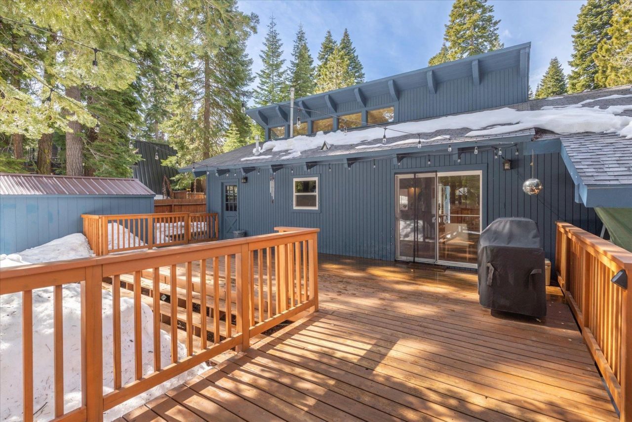 555 Virginia Drive, Tahoe City, CA 96145 Photo