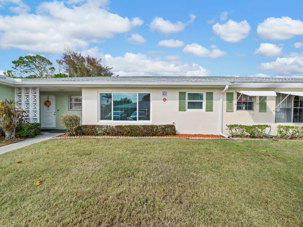 420 Sandpiper Drive, Unit B (E), Fort Pierce, FL 34982