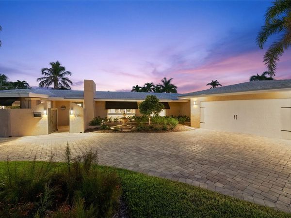 1500 NE 24th St, Wilton Manors, FL 33305