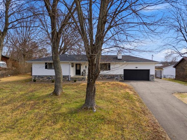 1067 Mount Vernon Rd, Hurricane, WV 25526