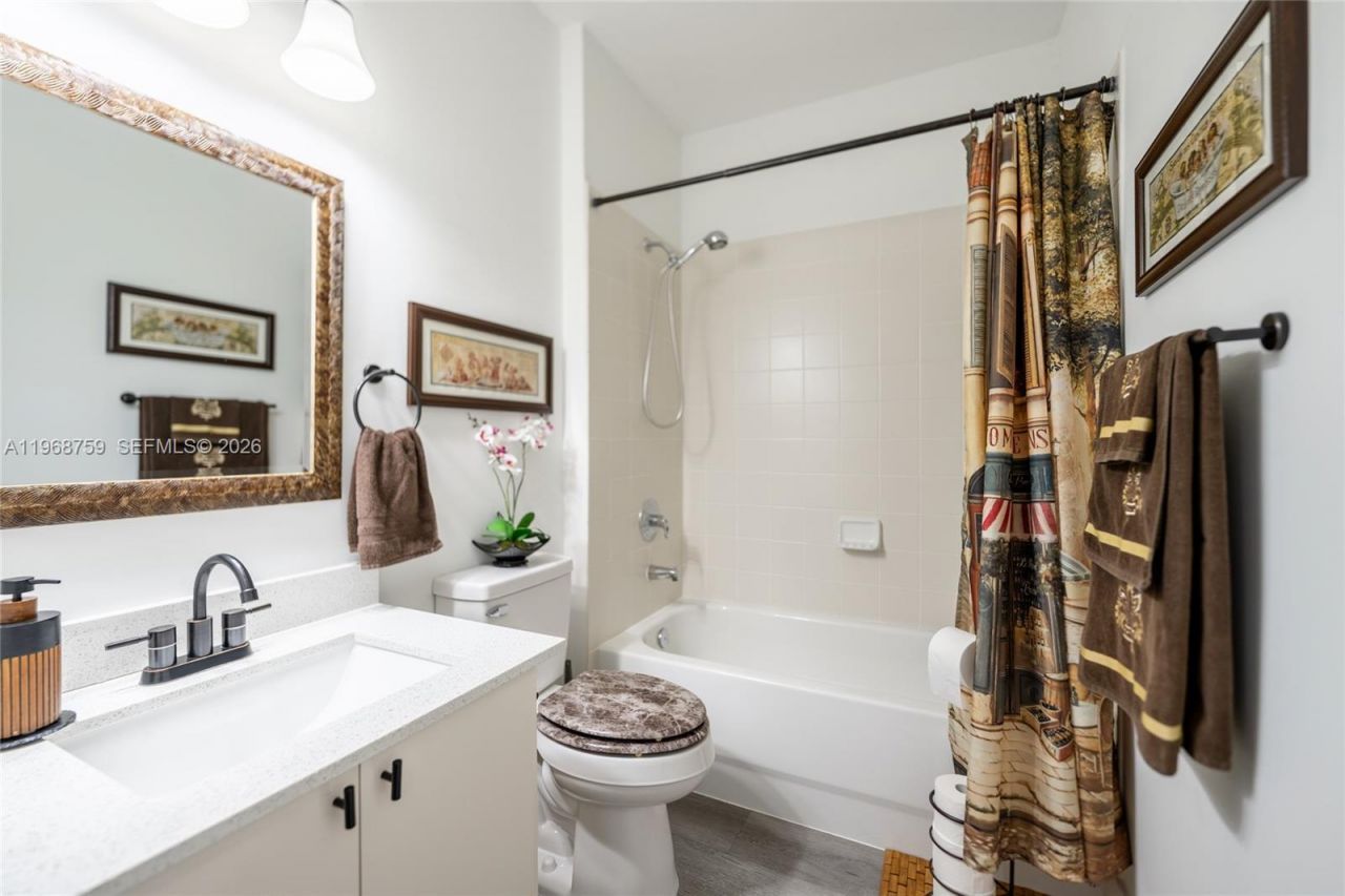 1205 NE 32nd Ter, Homestead, FL 33033 Photo