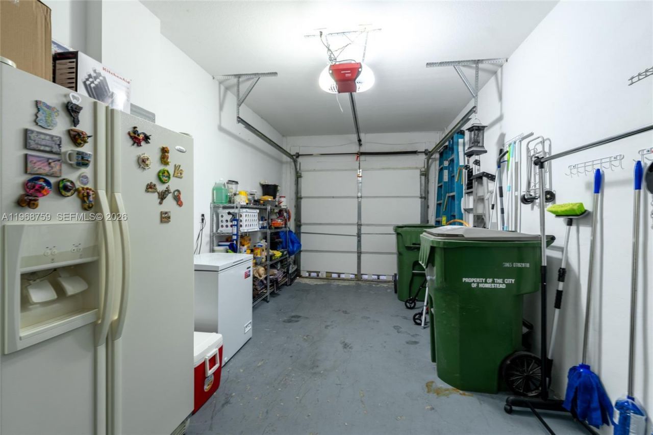 1205 NE 32nd Ter, Homestead, FL 33033 Photo