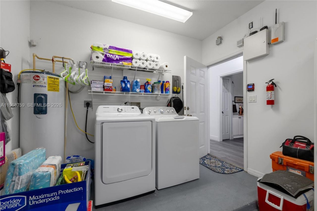 1205 NE 32nd Ter, Homestead, FL 33033 Photo