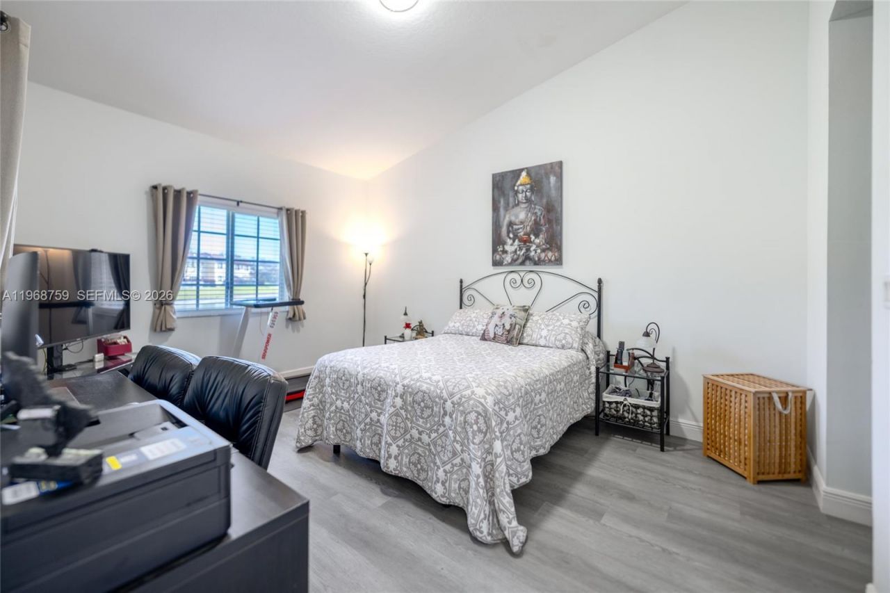 1205 NE 32nd Ter, Homestead, FL 33033 Photo